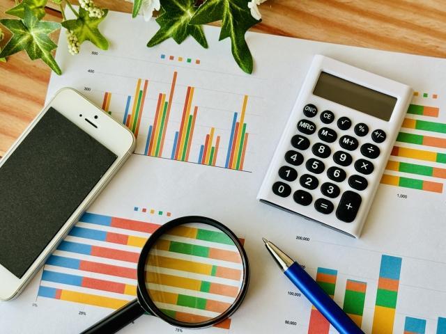 【完全週休2日制/ECサイト運営】コンタクトレンズの通販事業を中心に、お客様の日常生活をサポートする企業