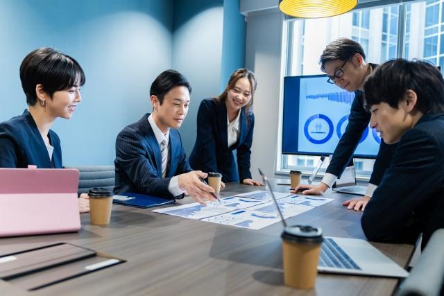 【転勤無/広告デザイナー】広告事業とふるさと納税事業を展開する総合広告会社