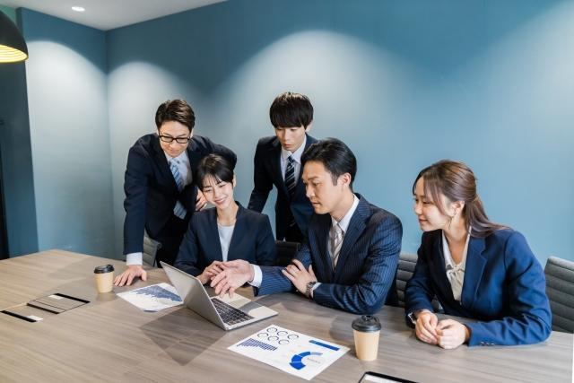 【U・Iターン歓迎／経営企画・グループ会社幹部候補】社員の経歴とスキルに合わせたオリジナルの教育制度も整え、社員を「人財」として育てていくことに力を注いでいます