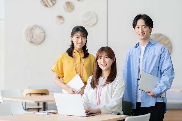 【第2新卒歓迎/事務スタッフ】日本全国に事業所と加工センターを持ち、青果物の輸入から加工、物流までをワンストップで手掛ける