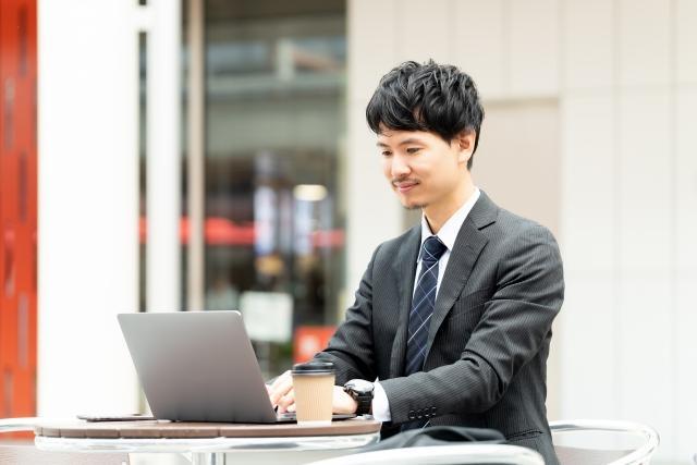 【年間休日122日/経理管理職候補】国内で3番目に設立されたリース会社